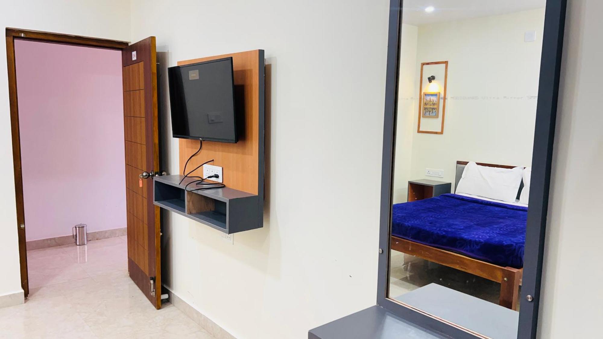 Hidden Doors Apartment 乌提 外观 照片