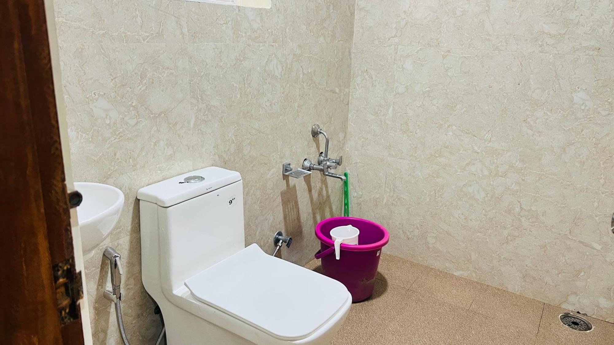 Hidden Doors Apartment 乌提 外观 照片