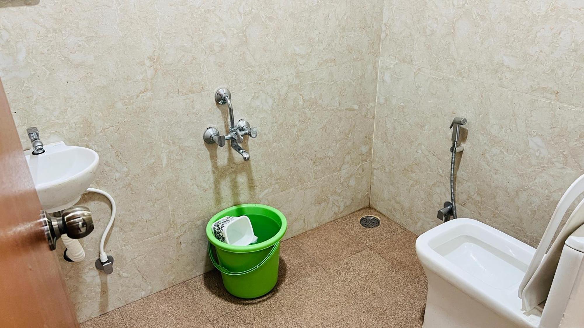 Hidden Doors Apartment 乌提 外观 照片